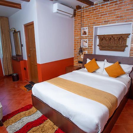 Chautari Boutique Hotel Pokhara Eksteriør billede