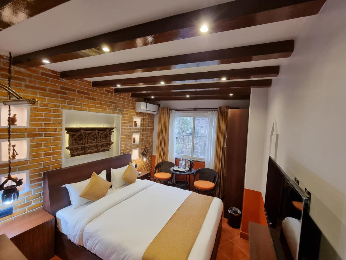 Chautari Boutique Hotel Pokhara Eksteriør billede