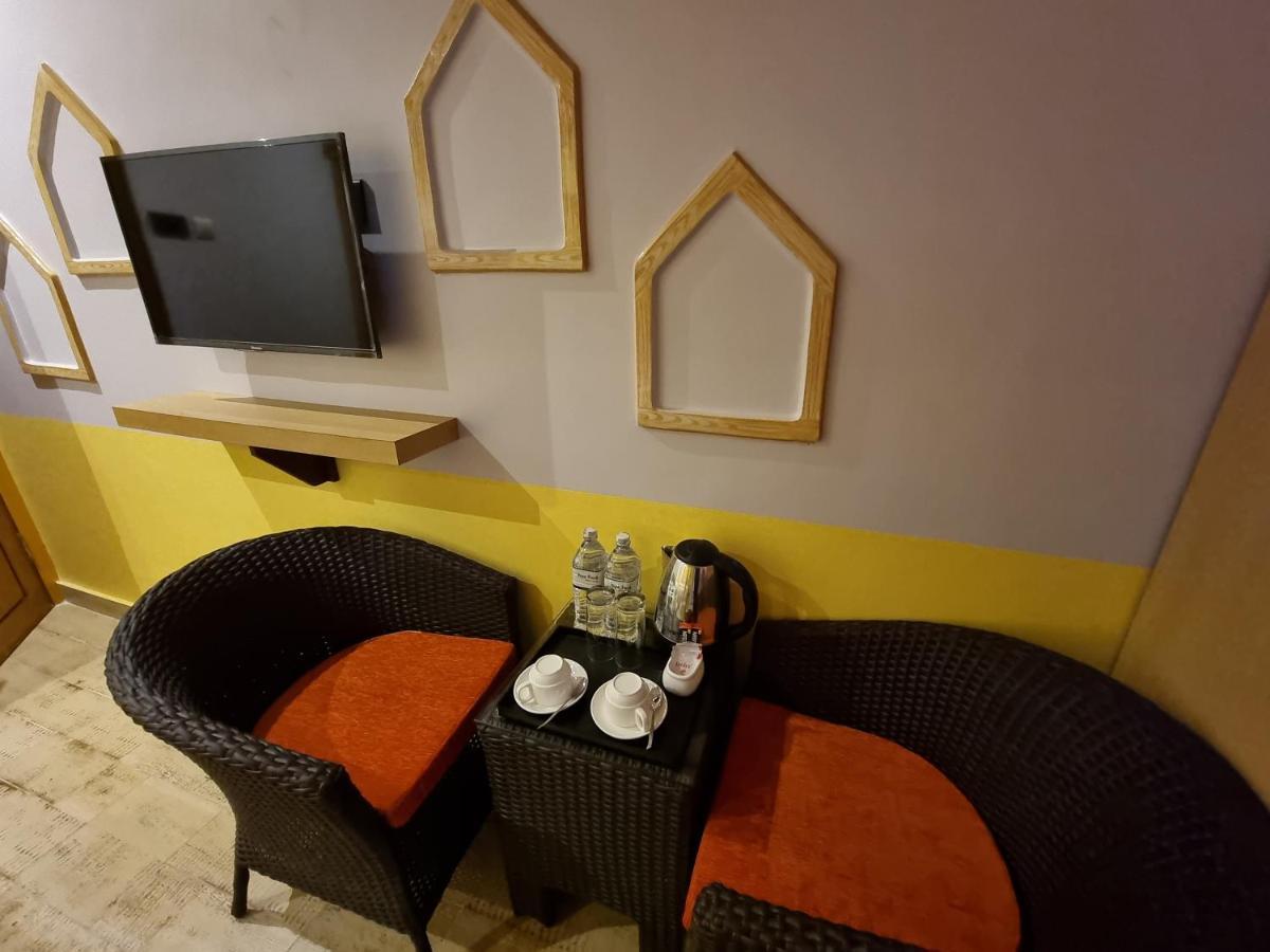 Chautari Boutique Hotel Pokhara Eksteriør billede