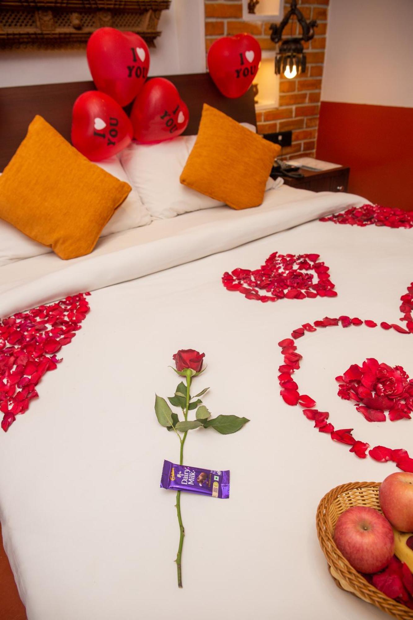 Chautari Boutique Hotel Pokhara Eksteriør billede