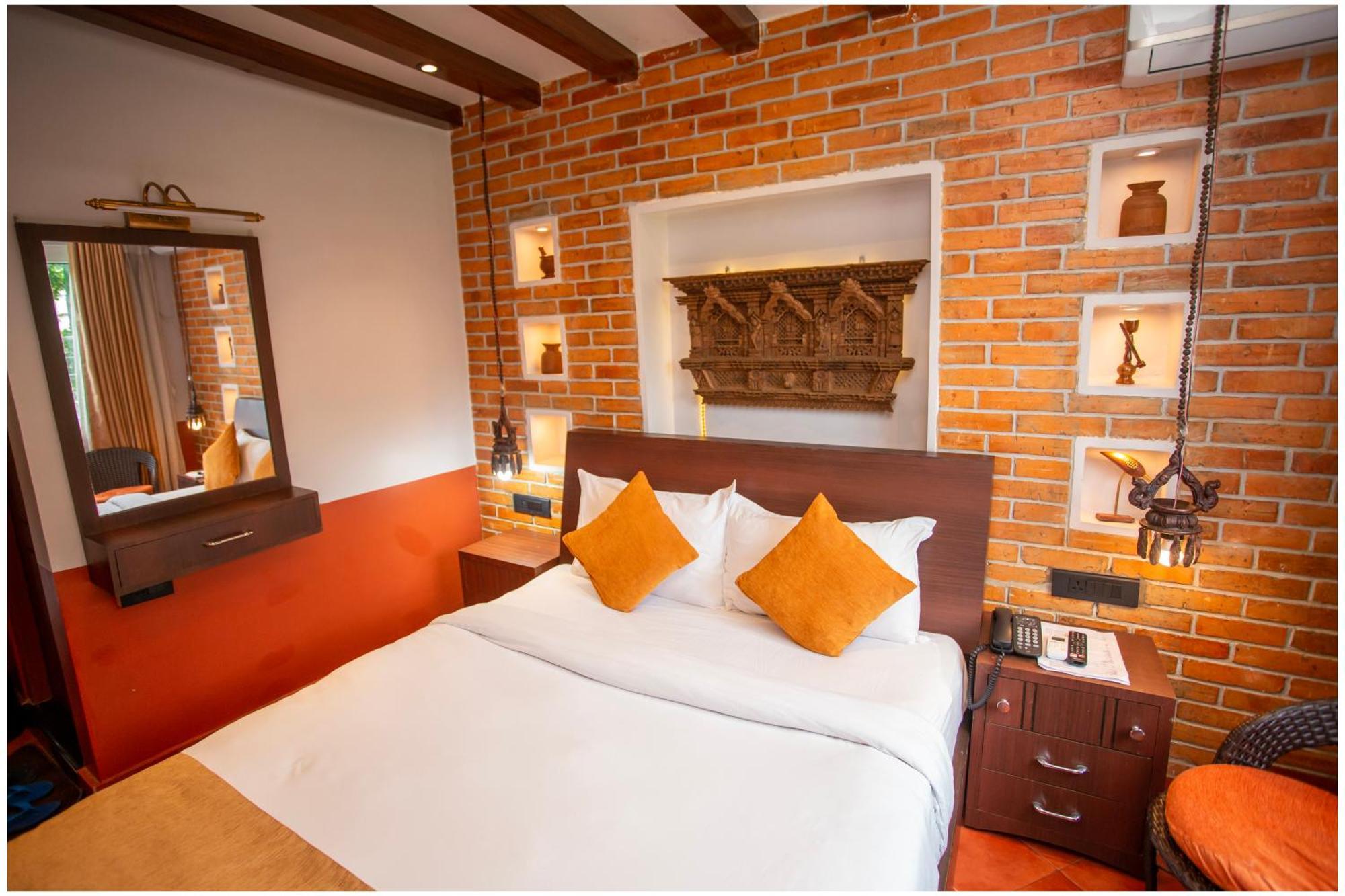 Chautari Boutique Hotel Pokhara Eksteriør billede